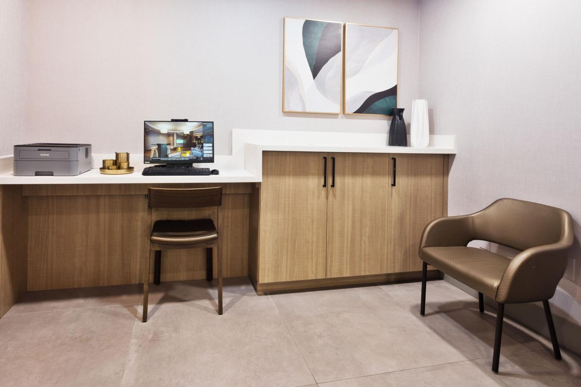 Springhill Suites Birmingham Colonnade Zewnętrze zdjęcie