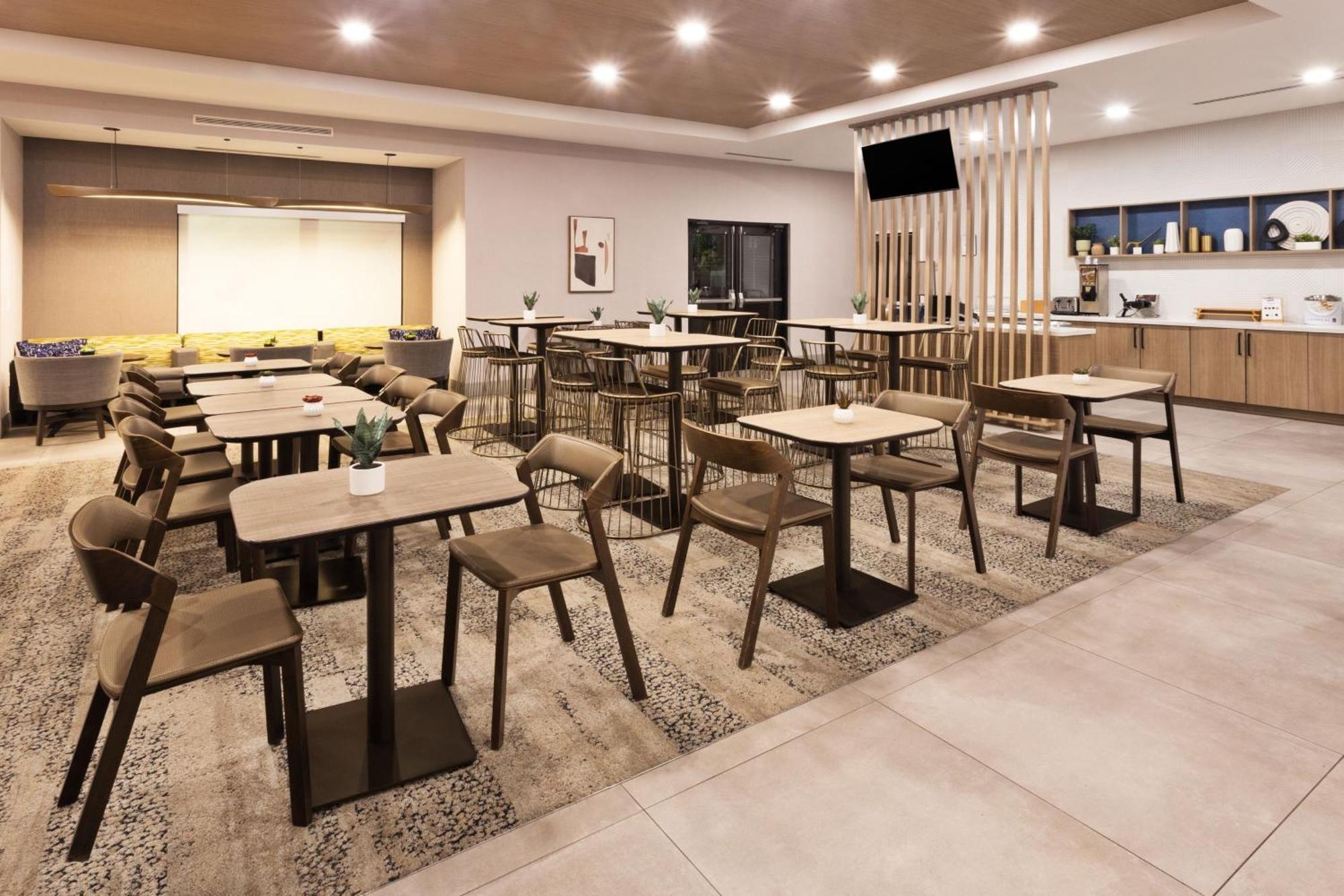 Springhill Suites Birmingham Colonnade Zewnętrze zdjęcie