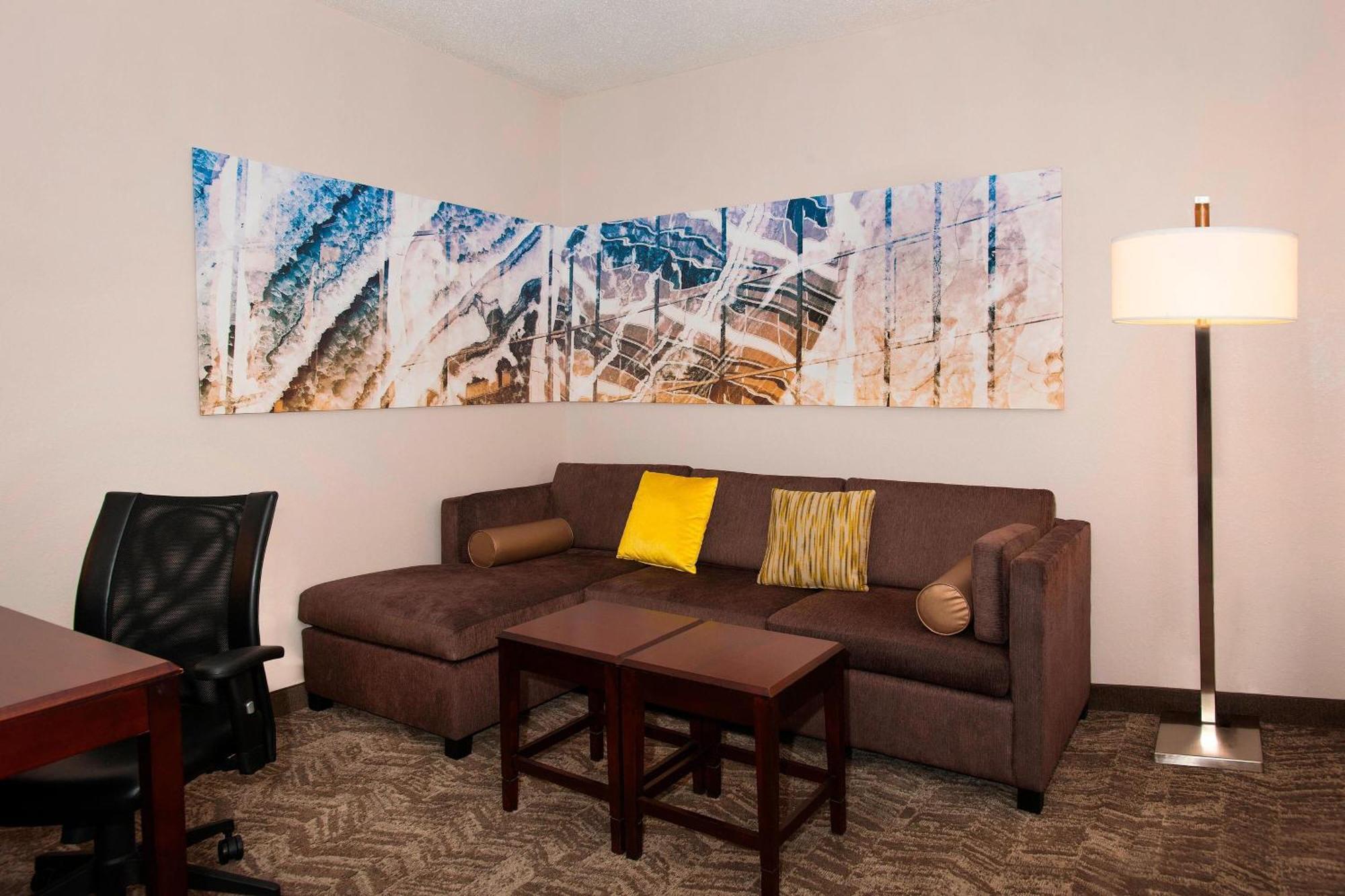 Springhill Suites Birmingham Colonnade Zewnętrze zdjęcie