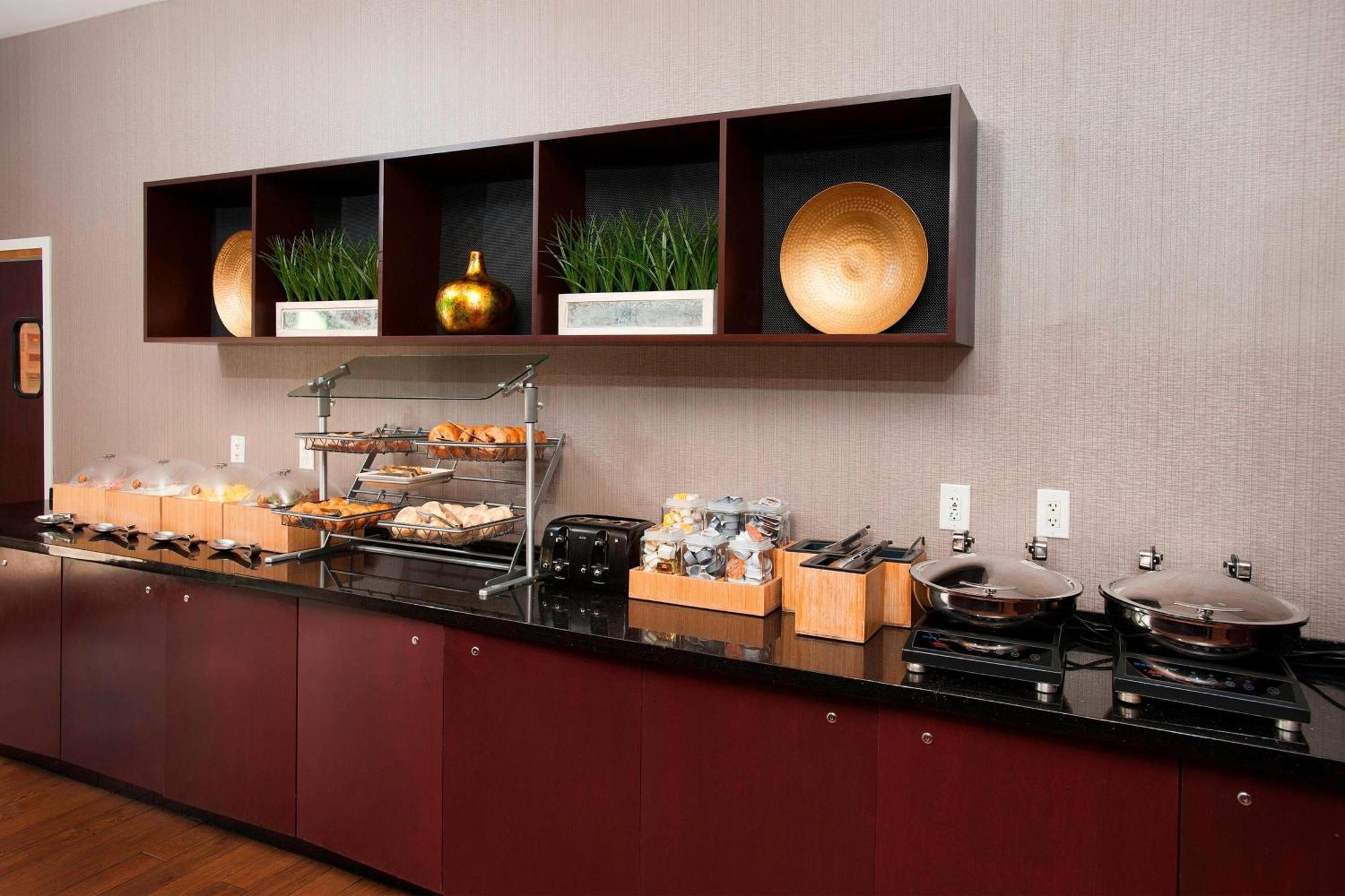Springhill Suites Birmingham Colonnade Zewnętrze zdjęcie