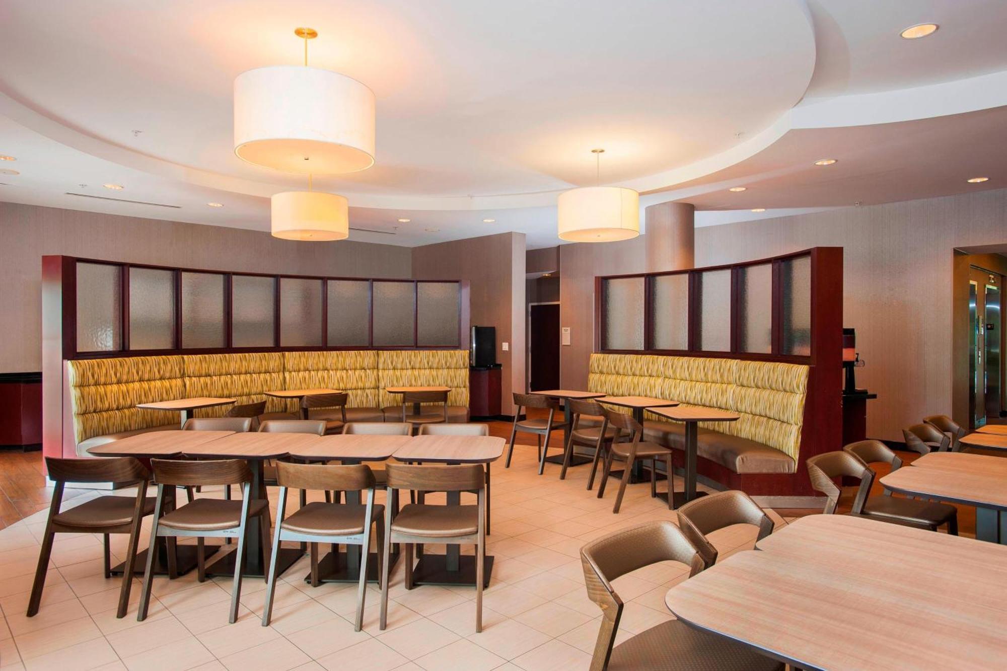 Springhill Suites Birmingham Colonnade Zewnętrze zdjęcie